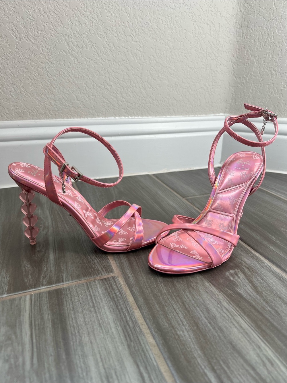 Barbie x ALDO Barbiesandal Iridescent Pink Heart Heels Size 8